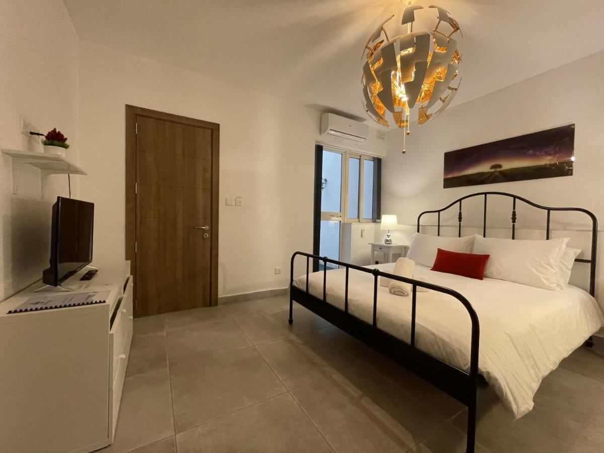 Casa Leon Malta Hotel Saint Julian's Ngoại thất bức ảnh
