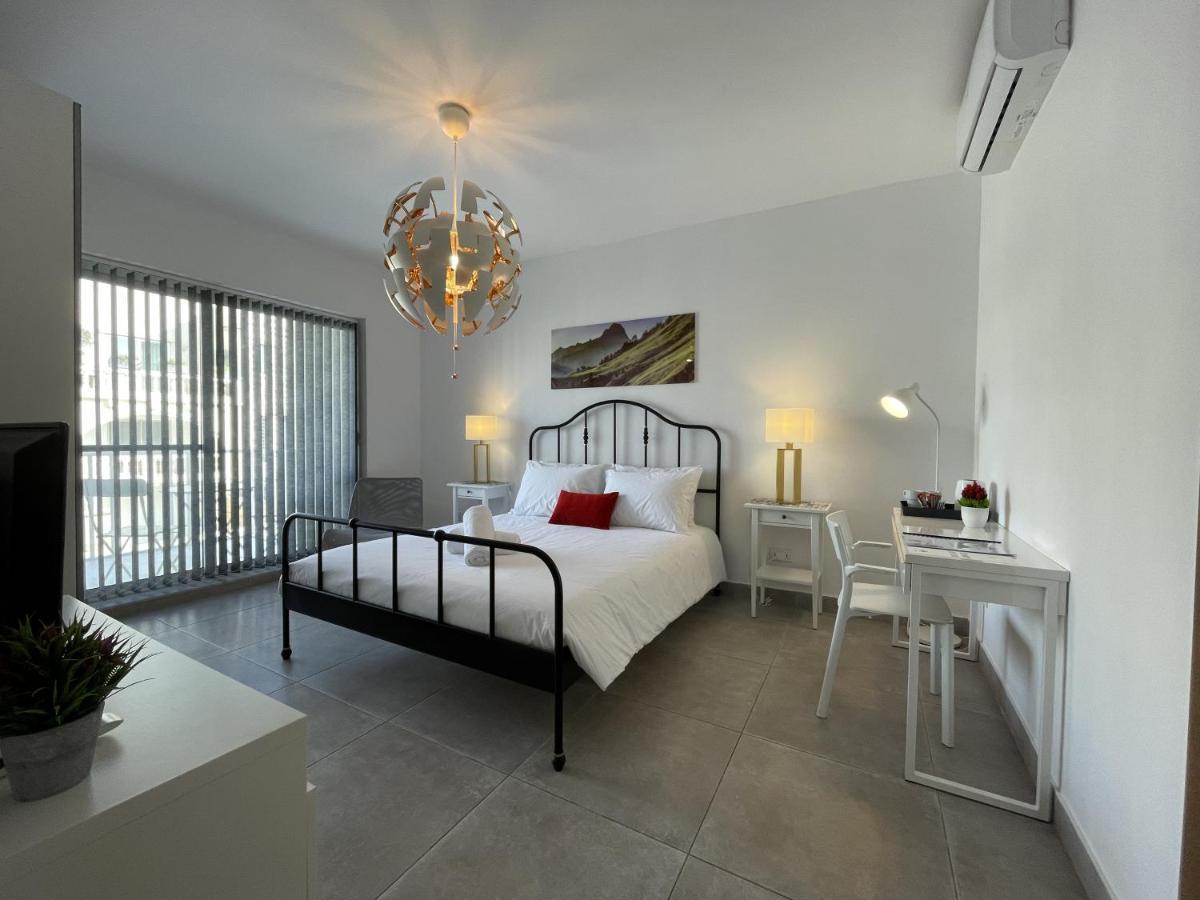 Casa Leon Malta Hotel Saint Julian's Ngoại thất bức ảnh