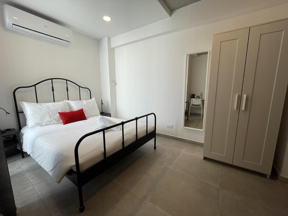 Casa Leon Malta Hotel Saint Julian's Ngoại thất bức ảnh