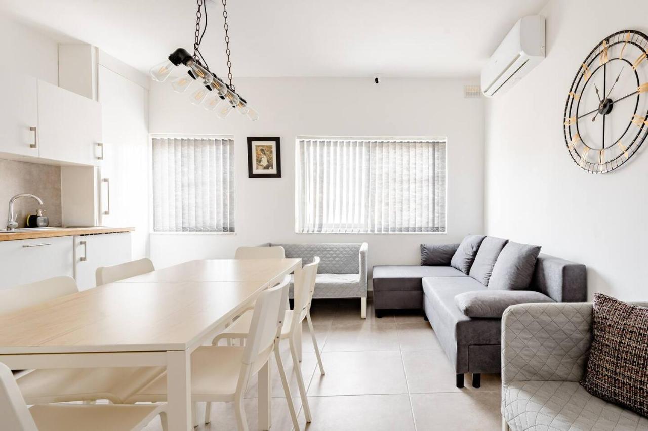 Casa Leon Malta Hotel Saint Julian's Ngoại thất bức ảnh