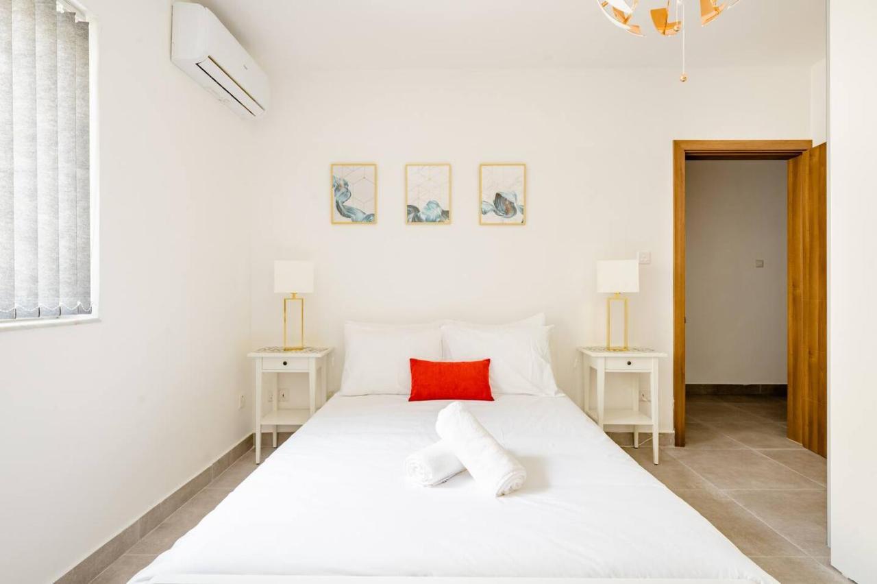 Casa Leon Malta Hotel Saint Julian's Ngoại thất bức ảnh
